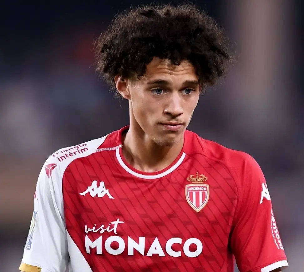 摩纳哥坚持, 潜力新星来, 领先 摩纳哥坚持, 潜力新星来, 领先