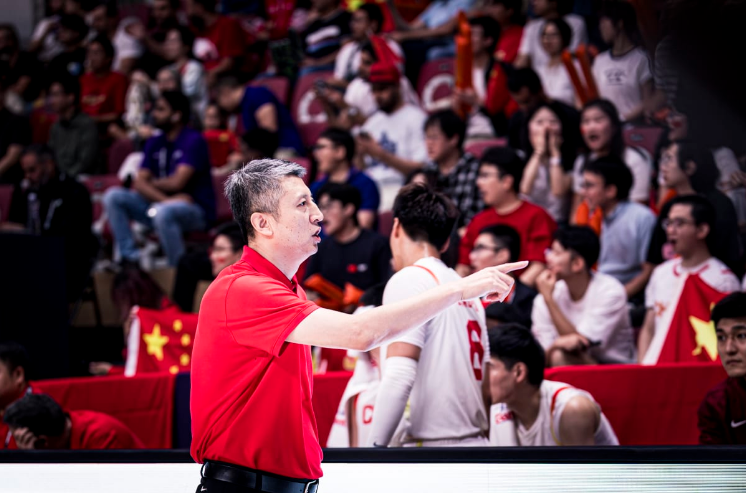 ue, 年长沙主场, 机会