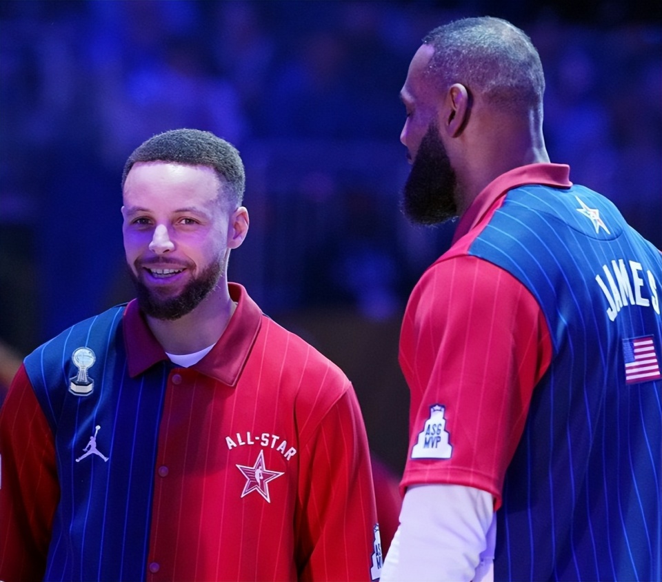 HqkyO, 季薪资排在