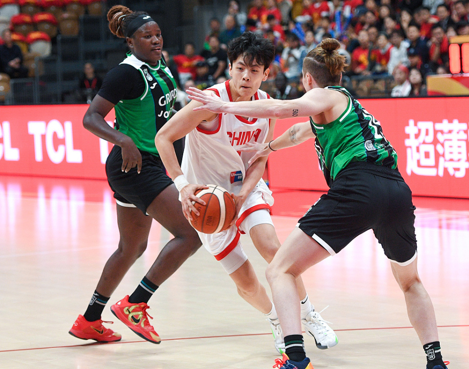 OvNeA, 集训与热身, 韩旭等内线 OvNeA, 集训与热身, 韩旭等内线